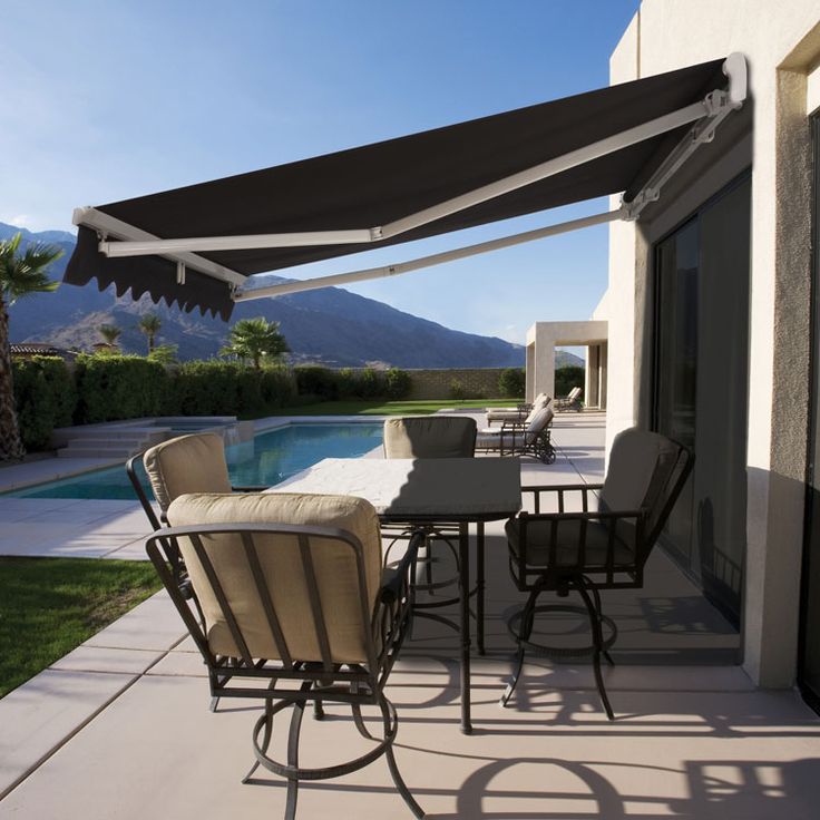 Modern Outdoor Manual Cassette Retractable Awning Waterproof - VistaVip